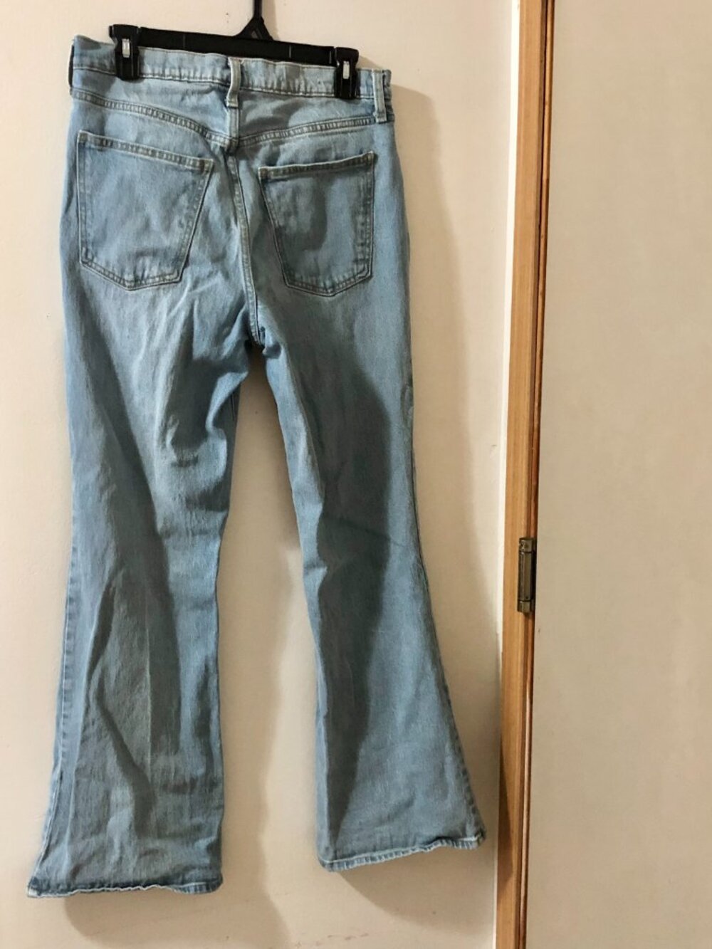 Universal Thread Women's High Rise Flare Jeans Size 10 Regular Light Blue - Picture 9 of 9